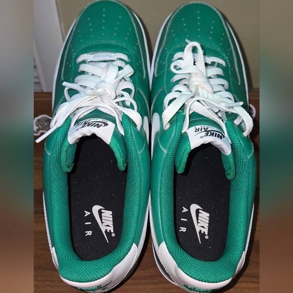 Nike Air Force 1 "Nike By You" Custom Made Kelly Green White - Picture 4 of 6